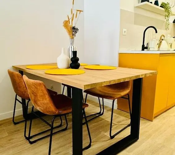 New Industrial Design Flat In Russafa Soho Valencia